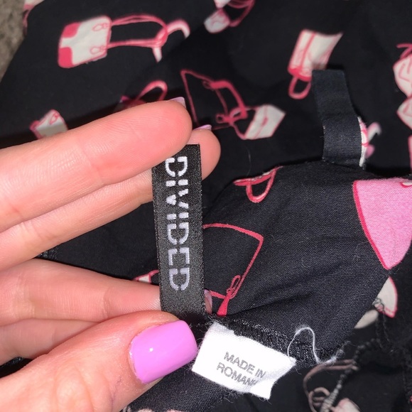 Vintage style black dress with purses all over - Picture 8 of 8